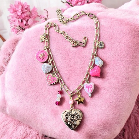 Pink and gold charm necklace Girly and Cute Coquette girl aesthetics Adorable - Picture 16 of 17